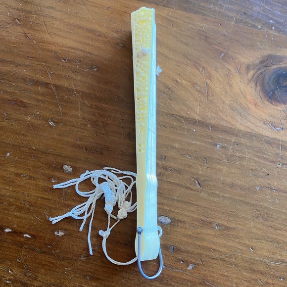 Two VINTAGE Japanese Fans - Picture 7 of 14